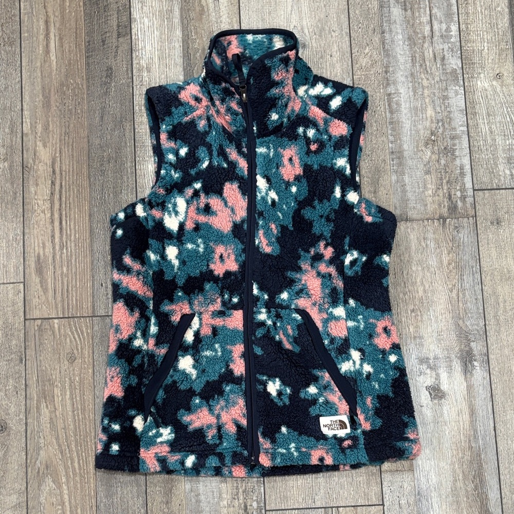 NWOT! The North Face Vest